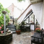 Courtyard with the outdoor kitchen,